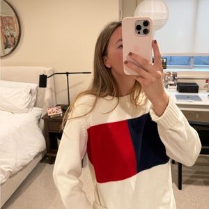 Tommy Hilfiger logo sweater